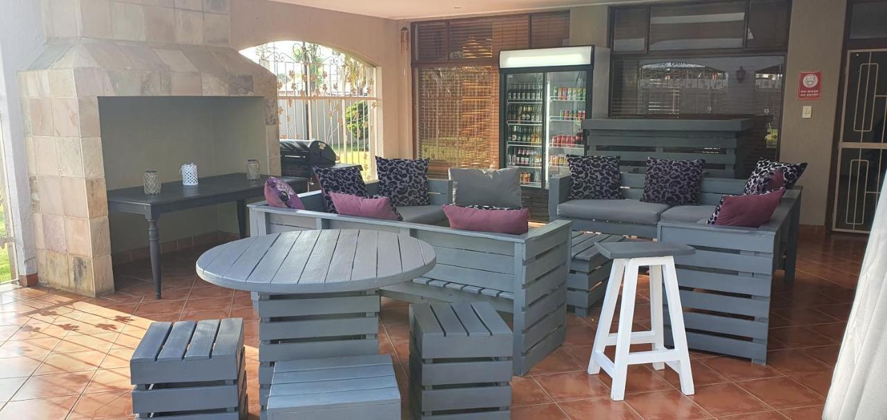 Life Tours & Accommodation Boksburg Exterior photo